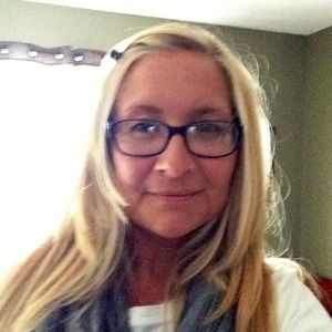 Meet your Posher, Denise